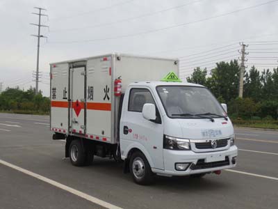 江特牌JDF5030XRYE6型易燃液體廂式運輸車