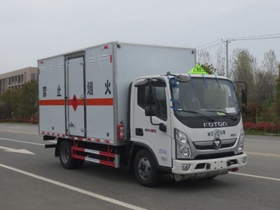  江特牌JDF5040XRQB6型易燃?xì)怏w廂式運(yùn)輸車