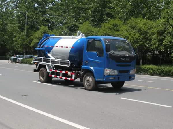 躍進(jìn)吸污車