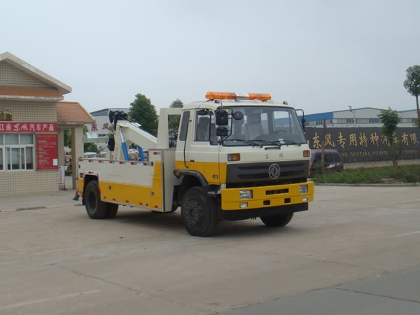 東風153道路清障車